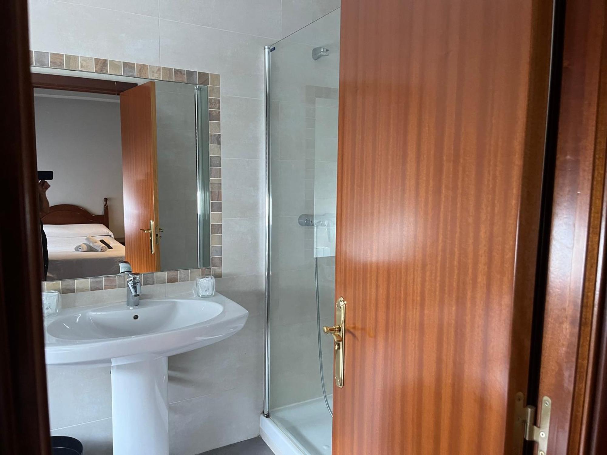 Bakiola Otel Arrankudiaga Dış mekan fotoğraf